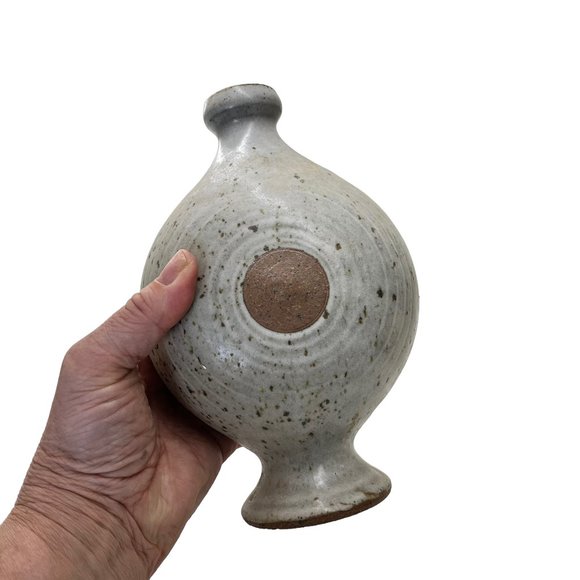Vintage signed pottery vase - Picture 1 of 4